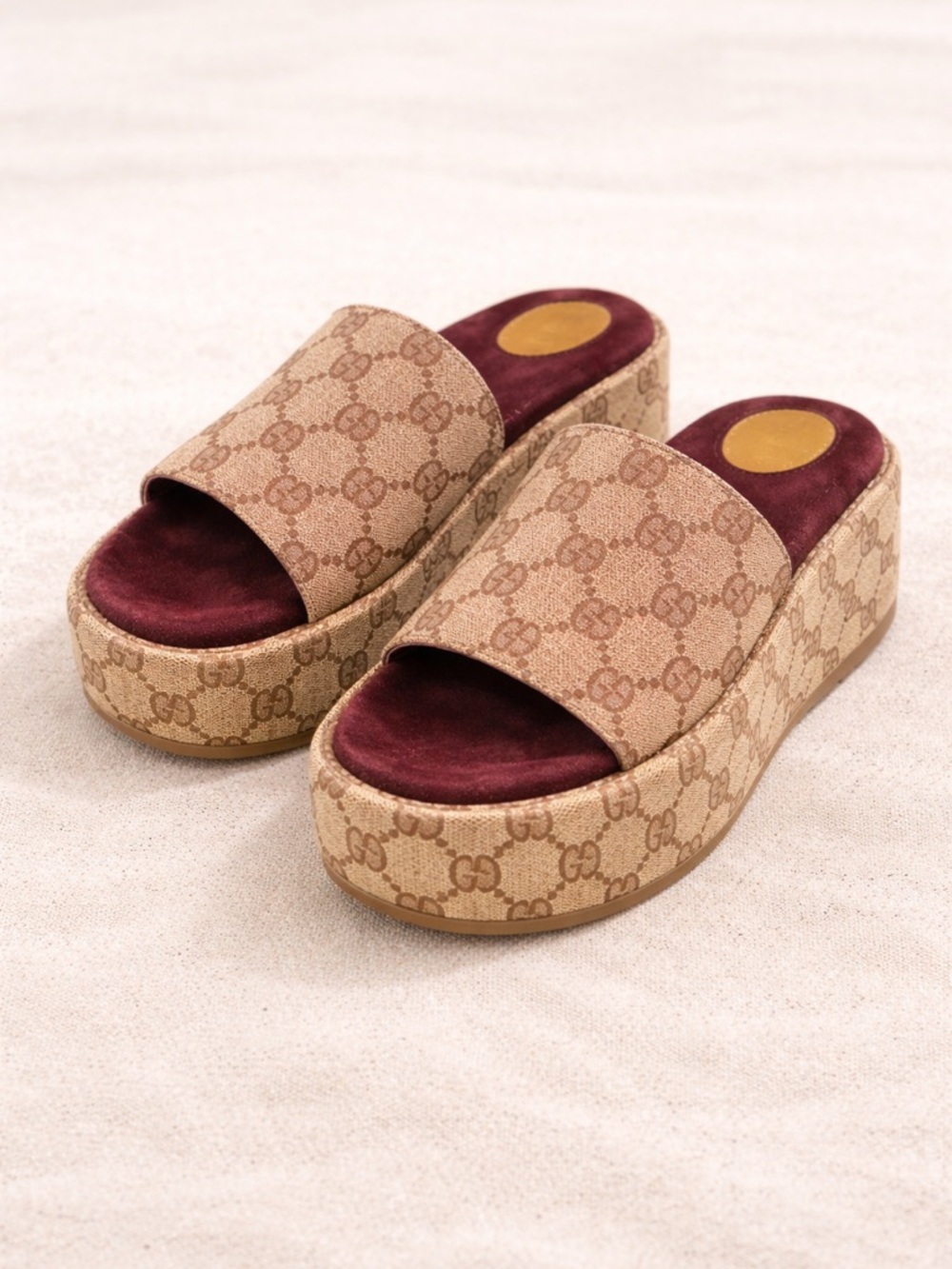 Gucci GG Supreme Platform Sandals EU 40 US 9 Canvas Slides